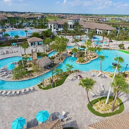Luxury 6 Bedroom 5 Bath Pool Home 127